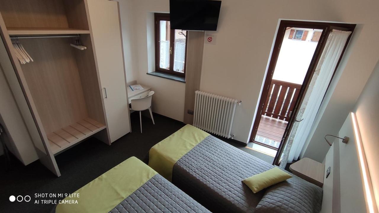 Hotel Del Negro Sùtrio Buitenkant foto